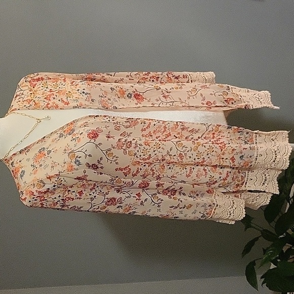 Xhilaration Floral Print Crochet Trimmed Bohemian Kimono Cover Up - Size S - Picture 3 of 8